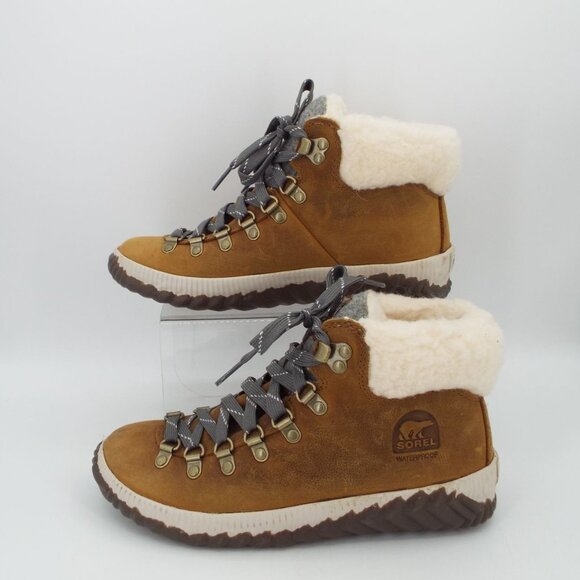 Sorel Out N About NL3404-286 Tan Leather Faux Fur Waterproof Booties Size 6.5 - Picture 4 of 10